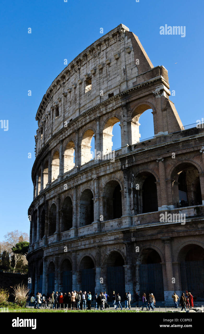 Blick auf das Kolosseum oder Kolosseum Rom Italien Stockfoto