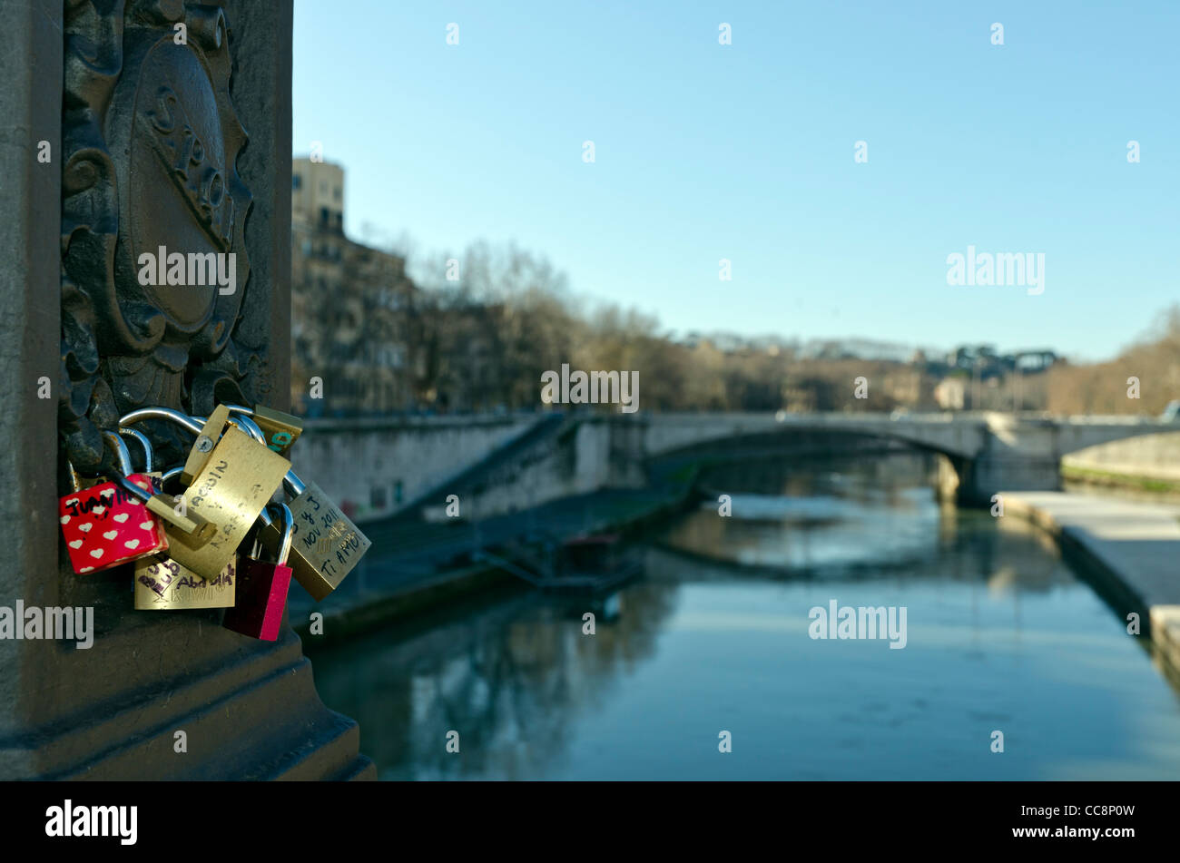 Liebe Vorhängeschlösser Rom Italien Stockfoto