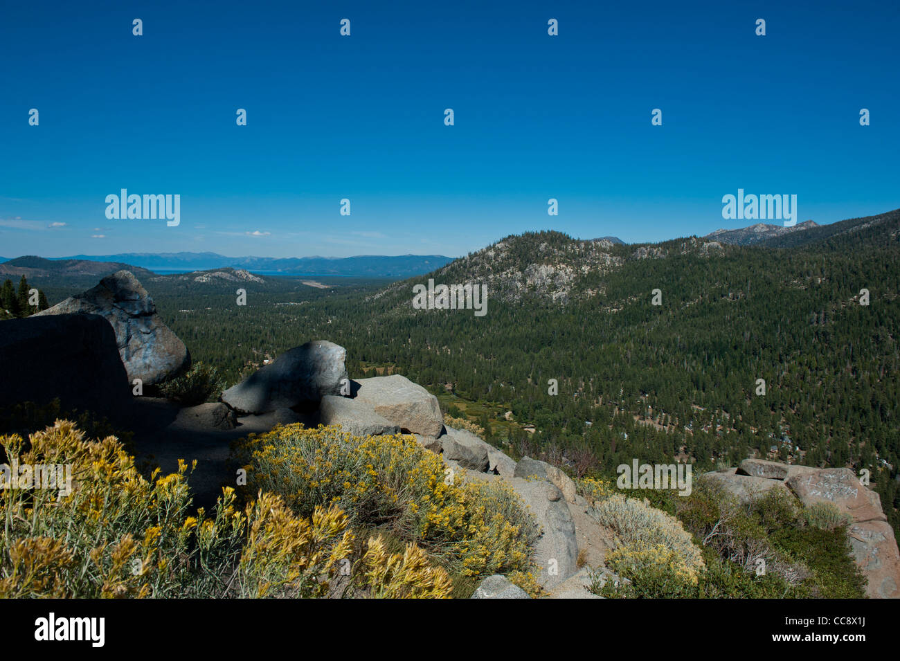 South Lake Tahoe gesehen von US Hwy 50. Kalifornien, USA Stockfoto