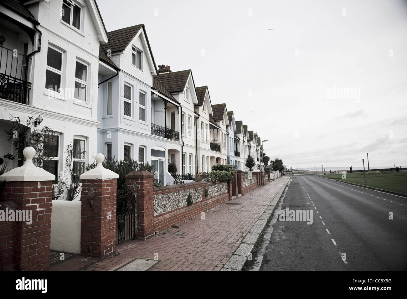 Straße von Edwardian Reihenhäuser in Worthing, West Sussex, Großbritannien Stockfoto