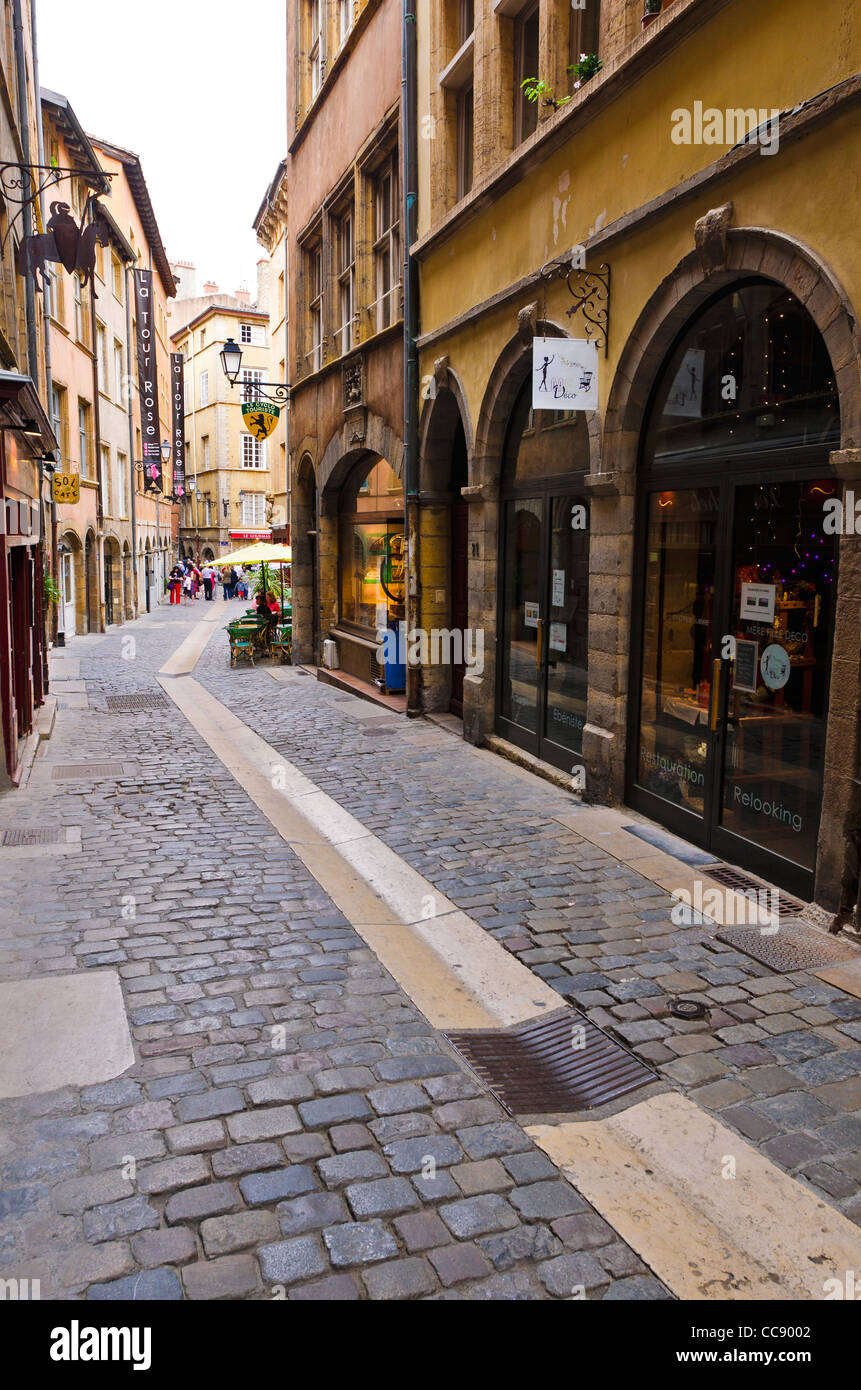 Straßenszene in Altstadt Vieux Lyon, Frankreich (UNESCO-Weltkulturerbe) Stockfoto