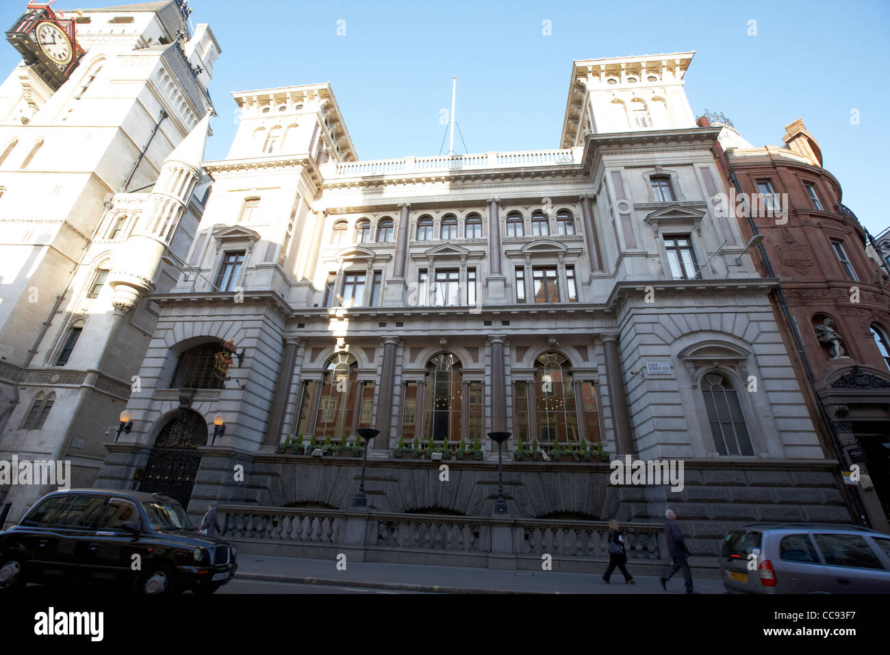 die alte Bank of England Kneipe in einer ehemaligen Boe-Filiale am fleet street London England UK-Vereinigtes Königreich Stockfoto