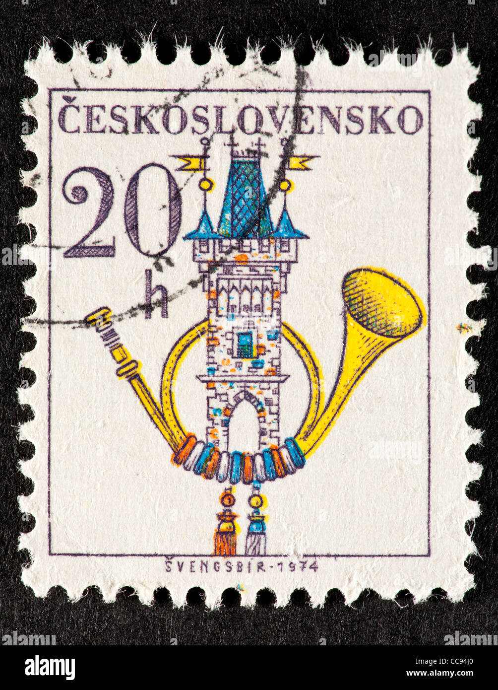 Briefmarke aus der Tschechoslowakei Darstellung ein Posthorn, Mail-Dienst. Stockfoto