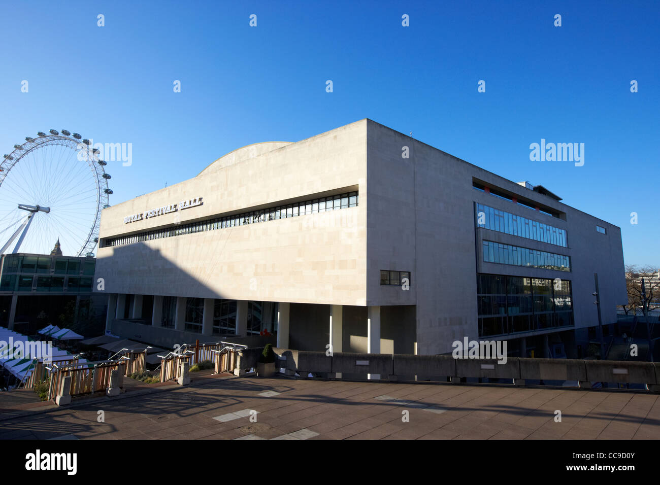Royal Festival Hall auf dem südlichen Ufer London England UK-Vereinigtes Königreich Stockfoto