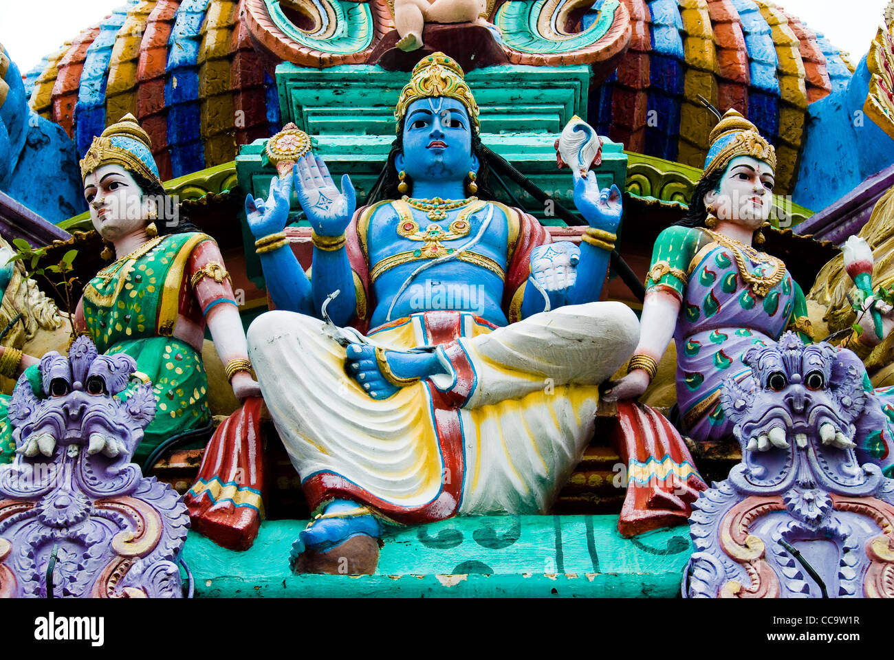 Statuen auf einen hindu-Tempel, Singapur Stockfoto