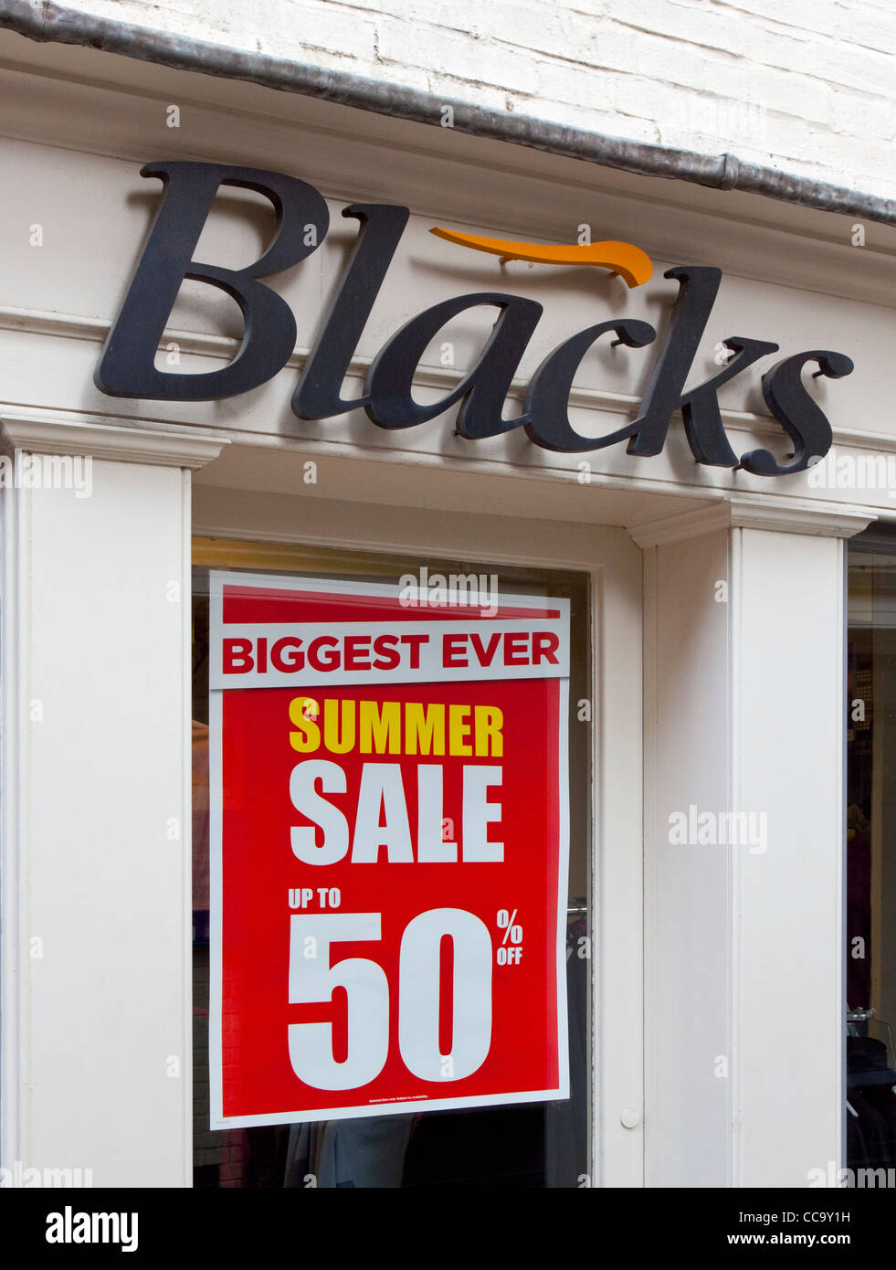 Blacks Shop Shop Outdoor Bekleidung Shop sale Stockfoto