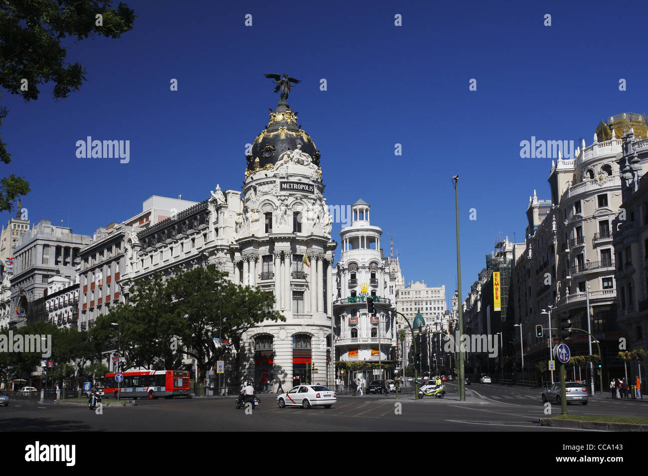 Die Metropolis-Gebäude befindet sich in Gran Vía und Alcalá Straße, Madrid, Spanien Stockfoto