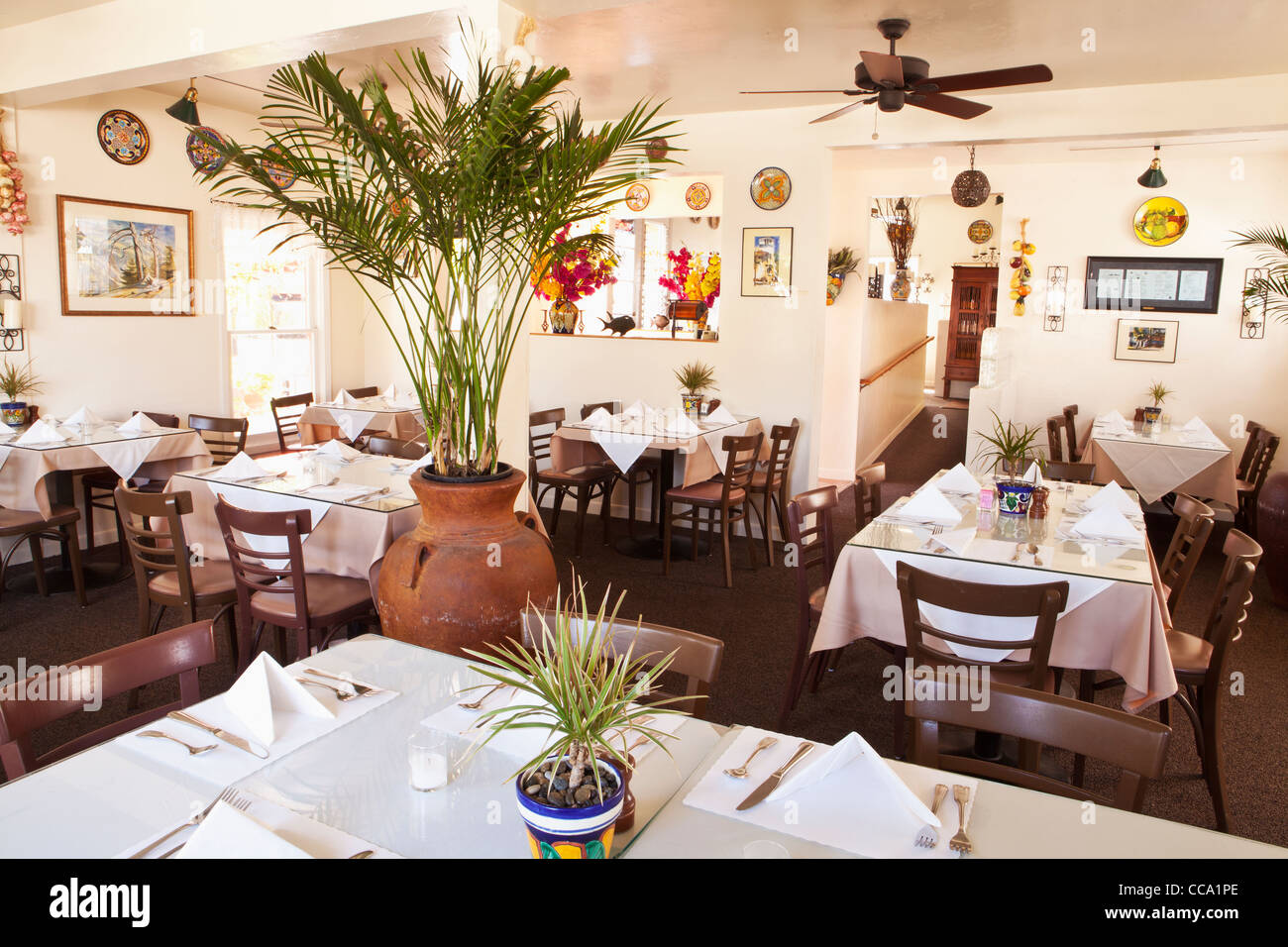 Interieur, Playa Azul Cafe, Santa Barbara, California, Vereinigte Staaten von Amerika Stockfoto