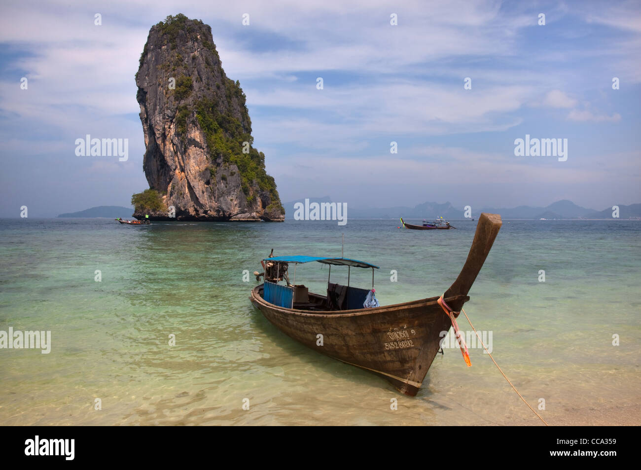 Sandy Beach und felsigen Kalksteinfelsen Railay Ao Phranang Thailand Stockfoto