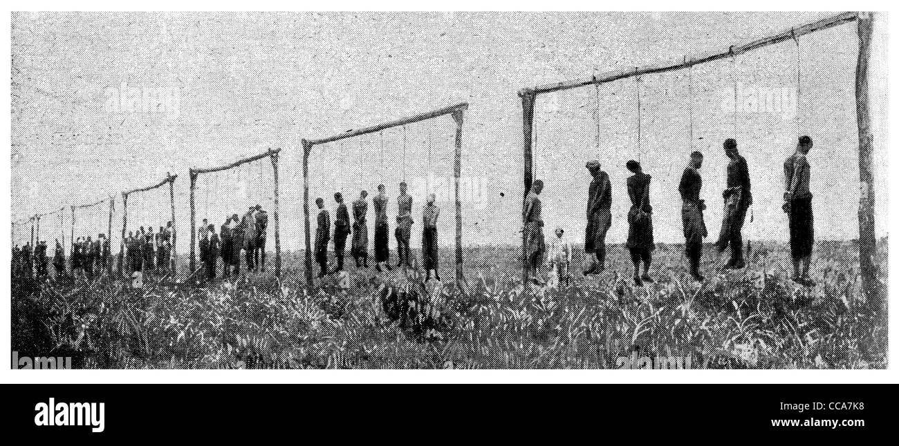 1918 gibbets sechs ermordeten Opfer gehängt durch deutsche Ausführung ausgeführt hängen Horror Terror böse Mord Völkermord Galgen hängen Stockfoto