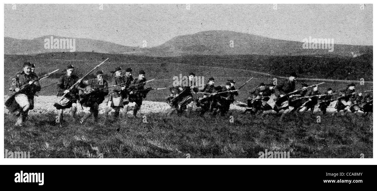 1915 Glasgow Highlanders Training Gewehr Bajonett laden Laden Zug Praxis schottischen Schotten Kilt Feld Wut Angst camp Stockfoto