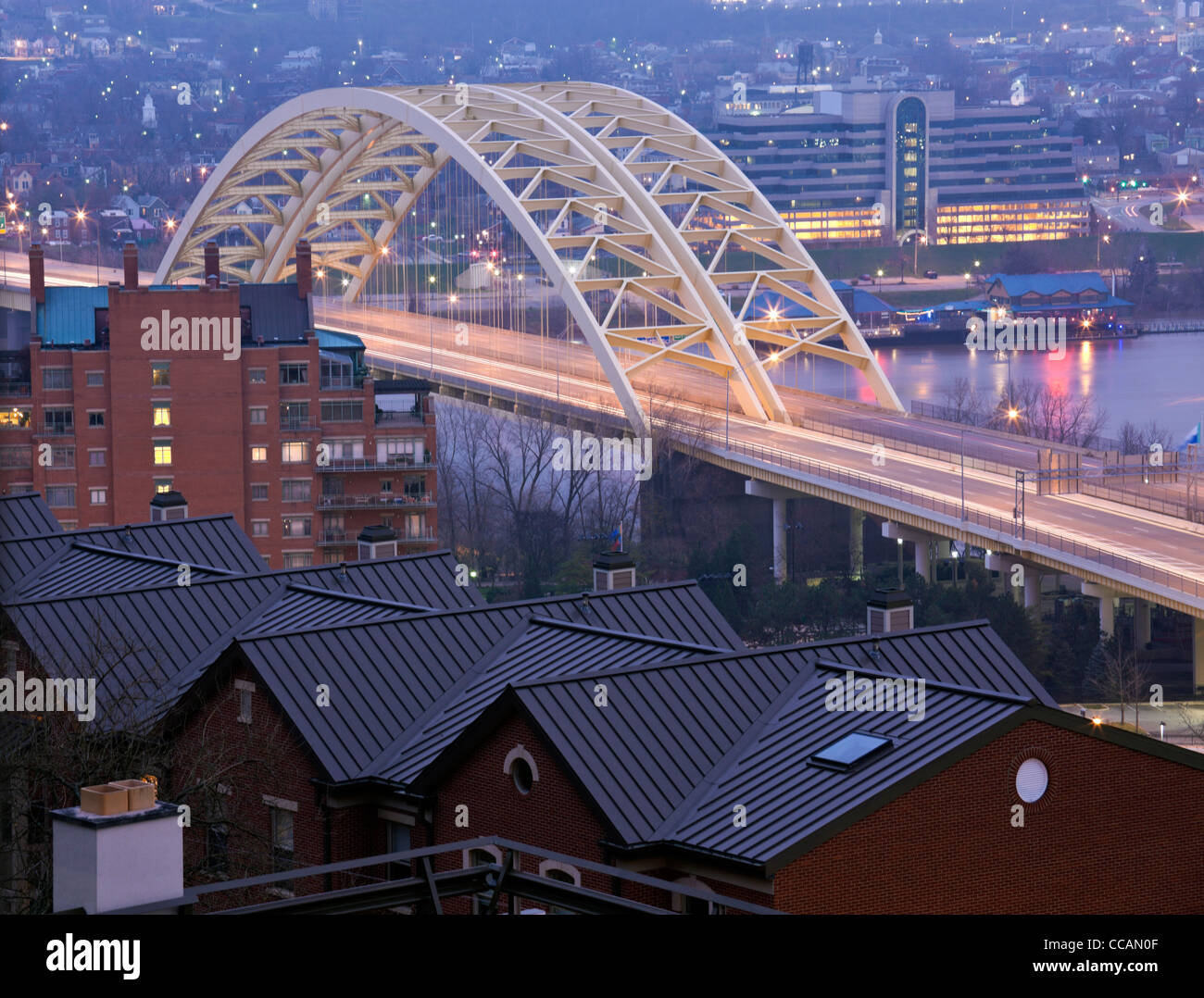 Brücke in Cincinnati Ohio River Stockfoto