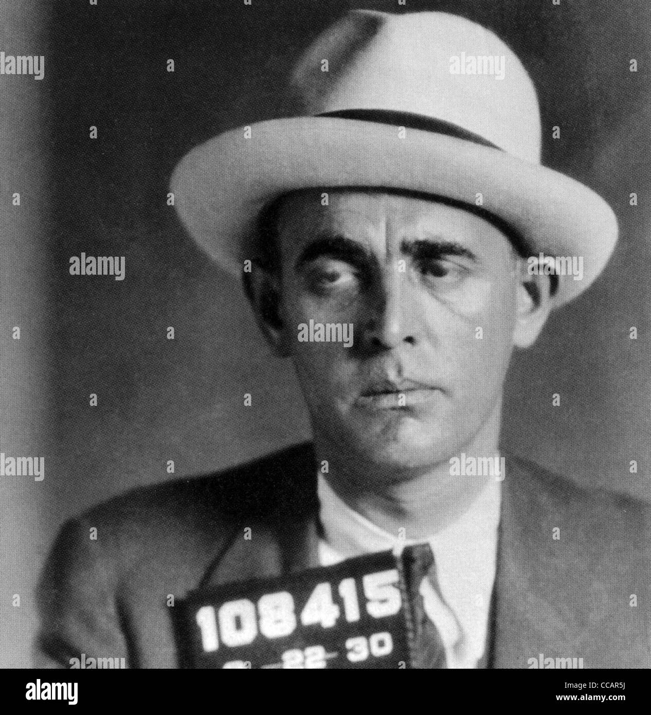 JACK "LEGS" DIAMOND (1897 – 1931) US-amerikanischer Gangster in einem 1930 Polizei-Foto Stockfoto