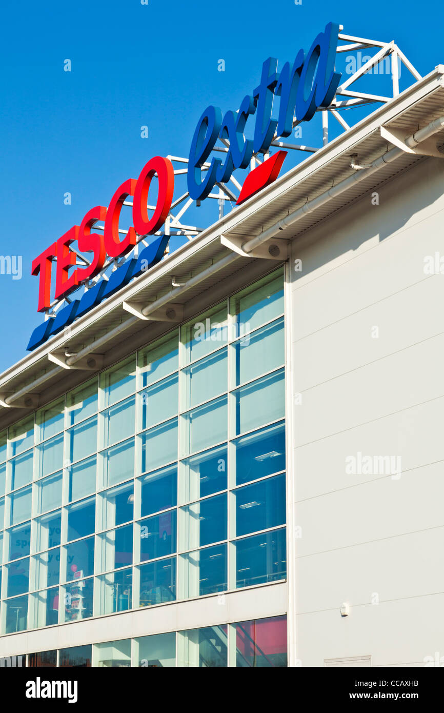 Extra Supermarkt Tesco Schild Long Eaton Stadt Derbyshire Nottinghamshire England UK GB EU Europa Stockfoto