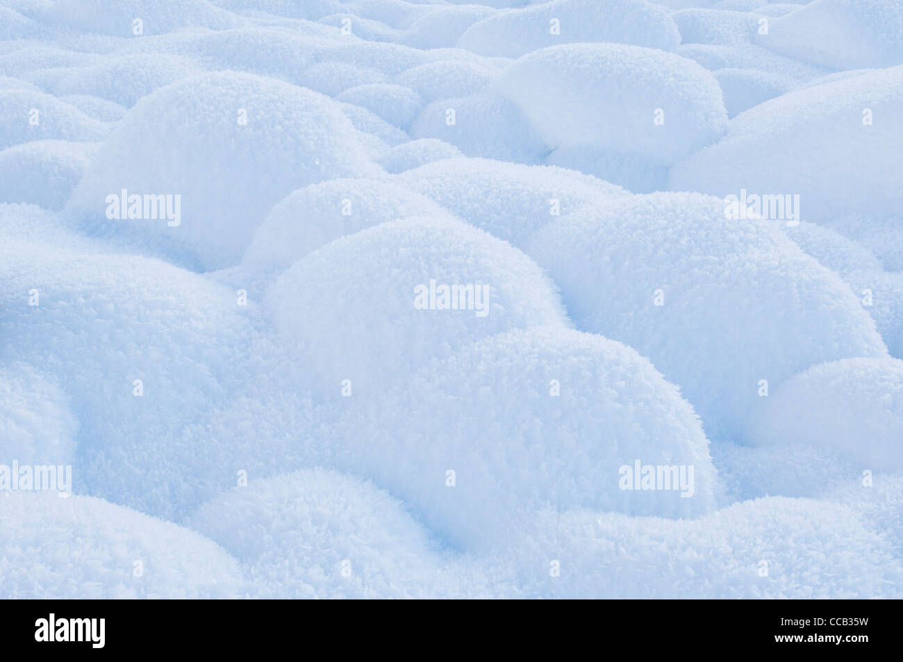 Schnee-bedeckten Felsen Stockfoto