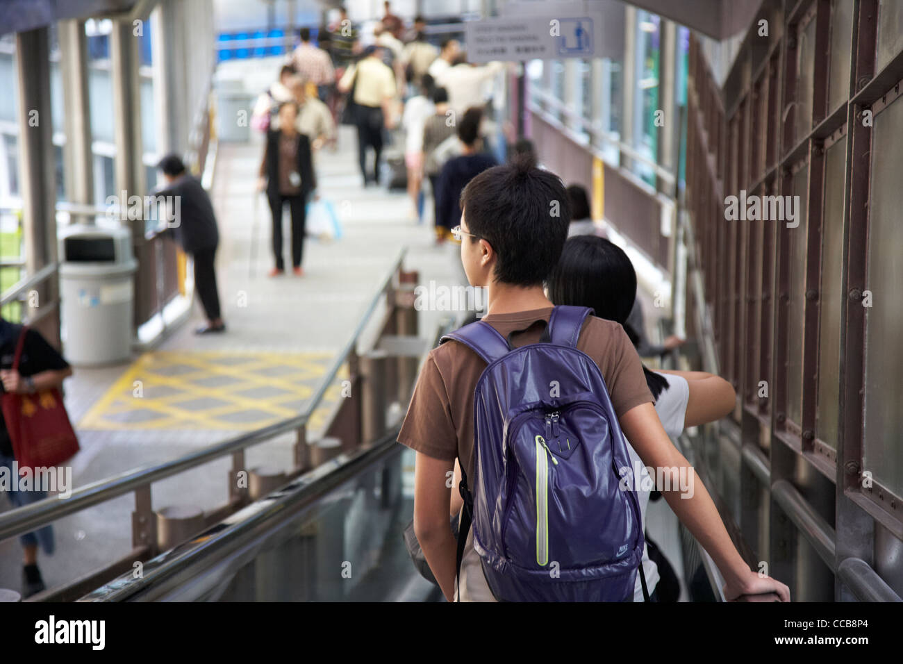 Menschen auf der Mitte Ebenen Rolltreppe System Hongkong Sonderverwaltungsregion Hongkong China Asien Stockfoto