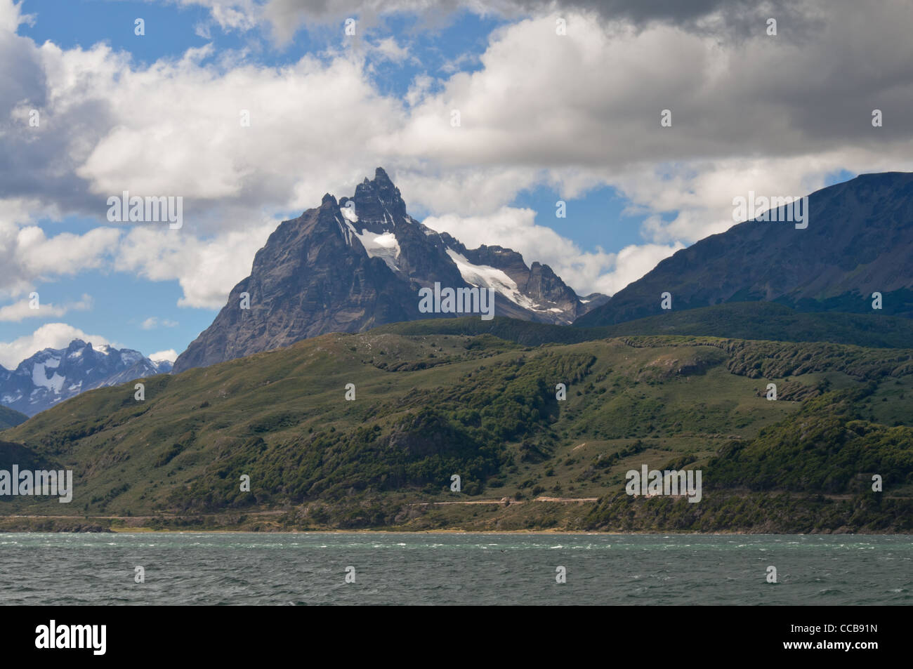 Mount Martial vom Beagle-Kanal, Tierra Del Fuego Stockfoto