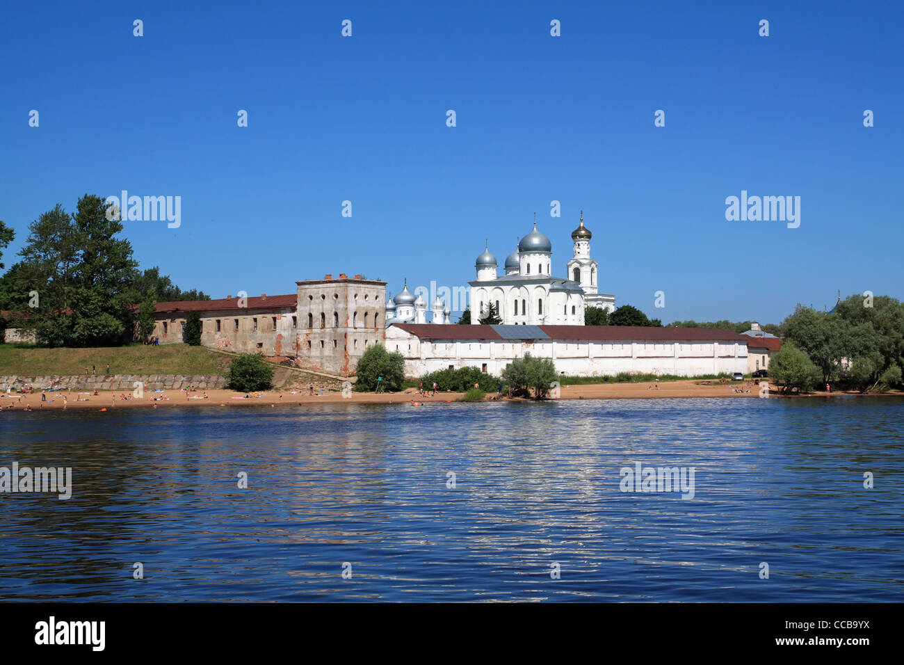 christliche orthodoxe Kirche am Fluss Stockfoto