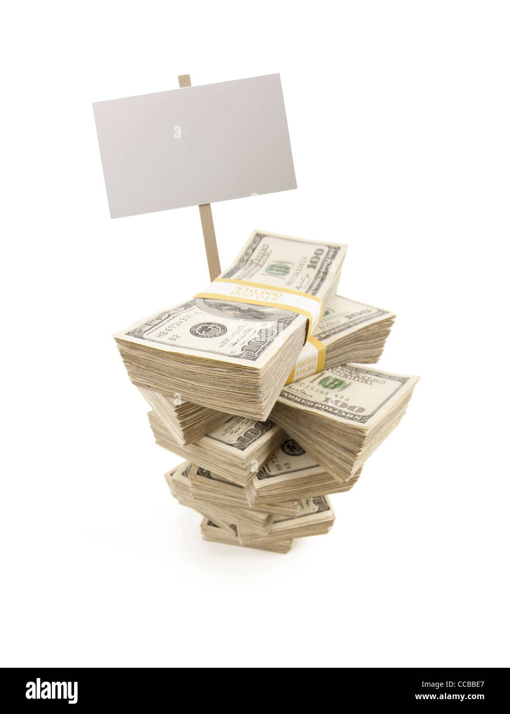 Stapel von hundert-Dollar-Scheine mit leere Zeichen isoliert auf einem weißen Hintergrund. Stockfoto