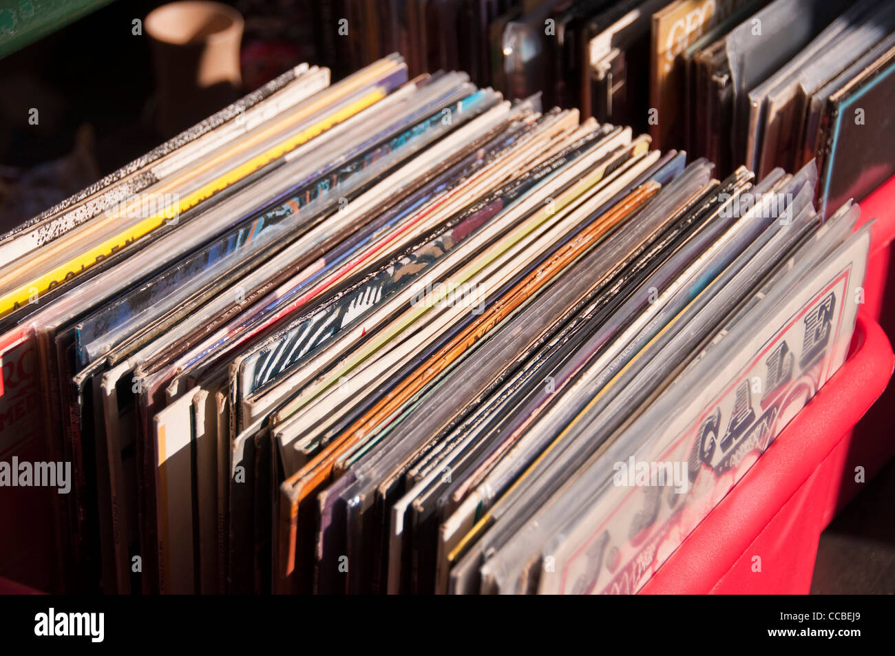 Vinyl-Schallplatten in einem Flohmarkt - Montmartre (Paris) Stockfoto