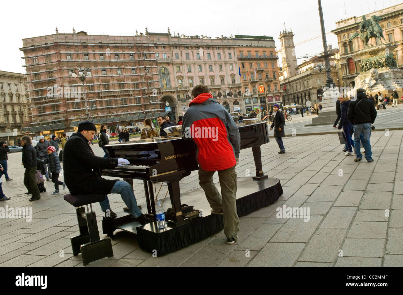 Klavier in Piazza Duomo, Mailand, Italien Stockfoto