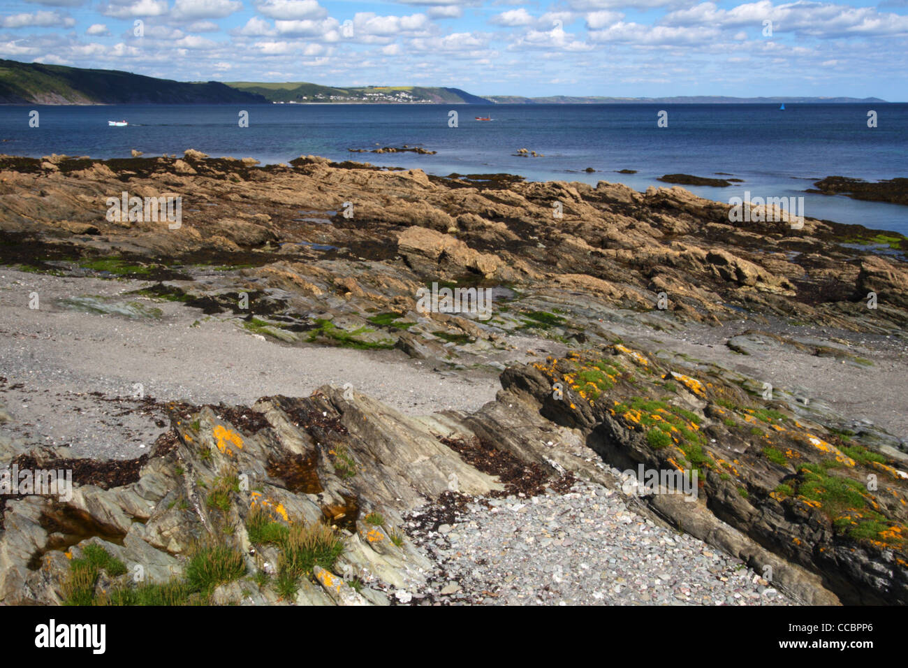 Blick vom Hannafore Punkt in Richtung Looe, Cornwall, Vereinigtes Königreich Stockfoto