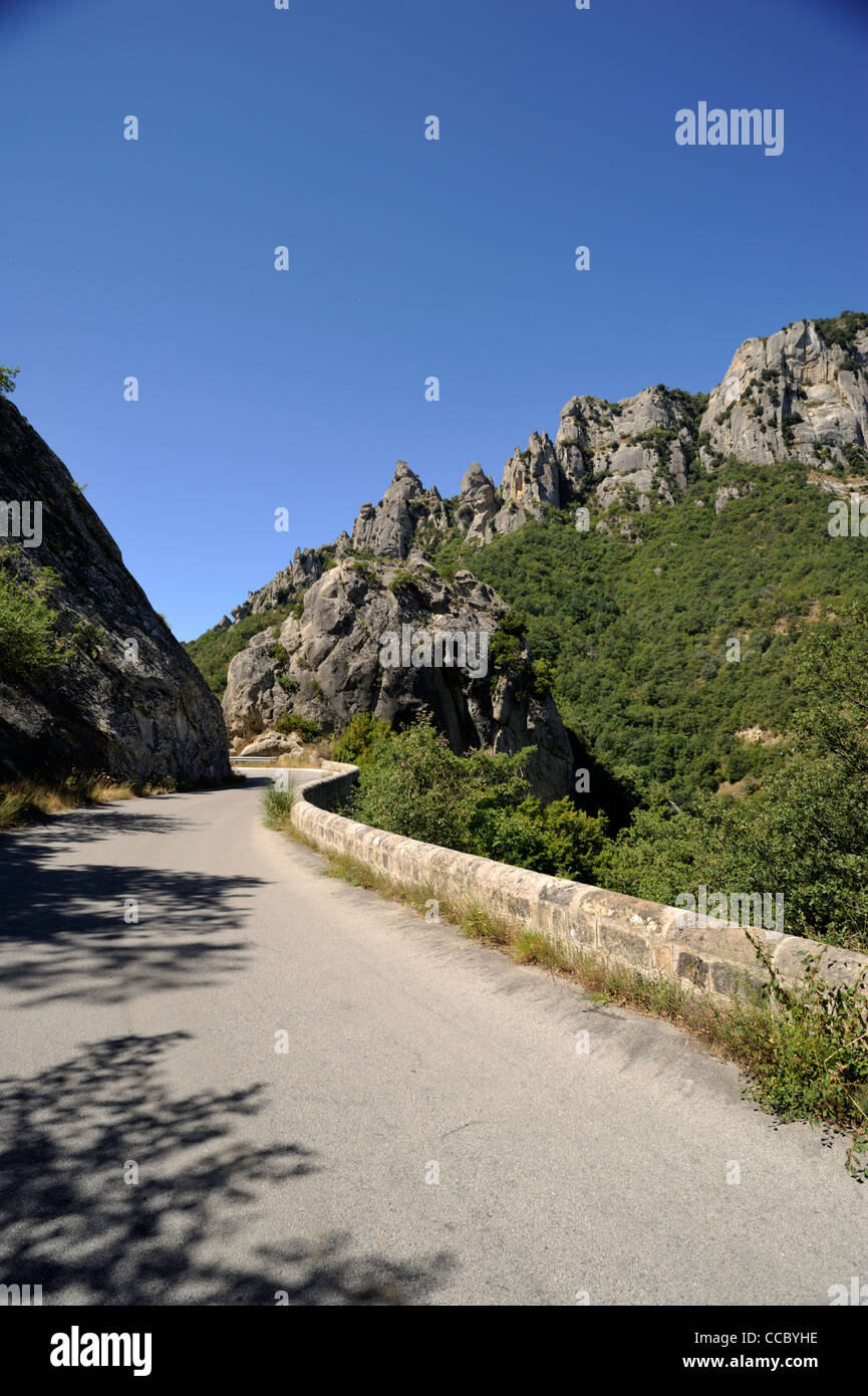 Italien, Basilikata, Regionalpark Dolomiti Lucane, die Straße nach Castelmezzano Stockfoto