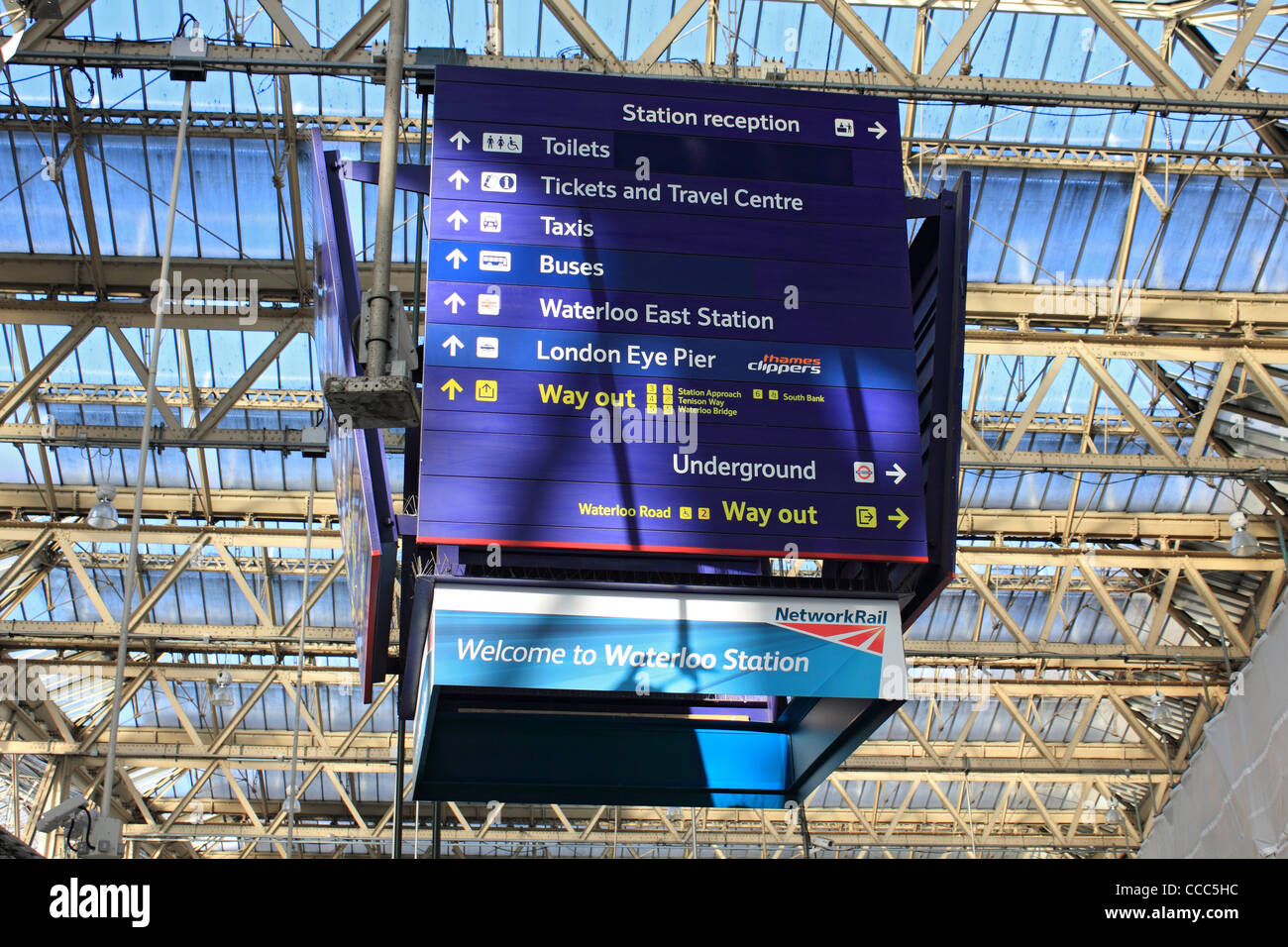 Waterloo-Station, Kopfbahnhof für Züge der Süd-west. London England UK Stockfoto