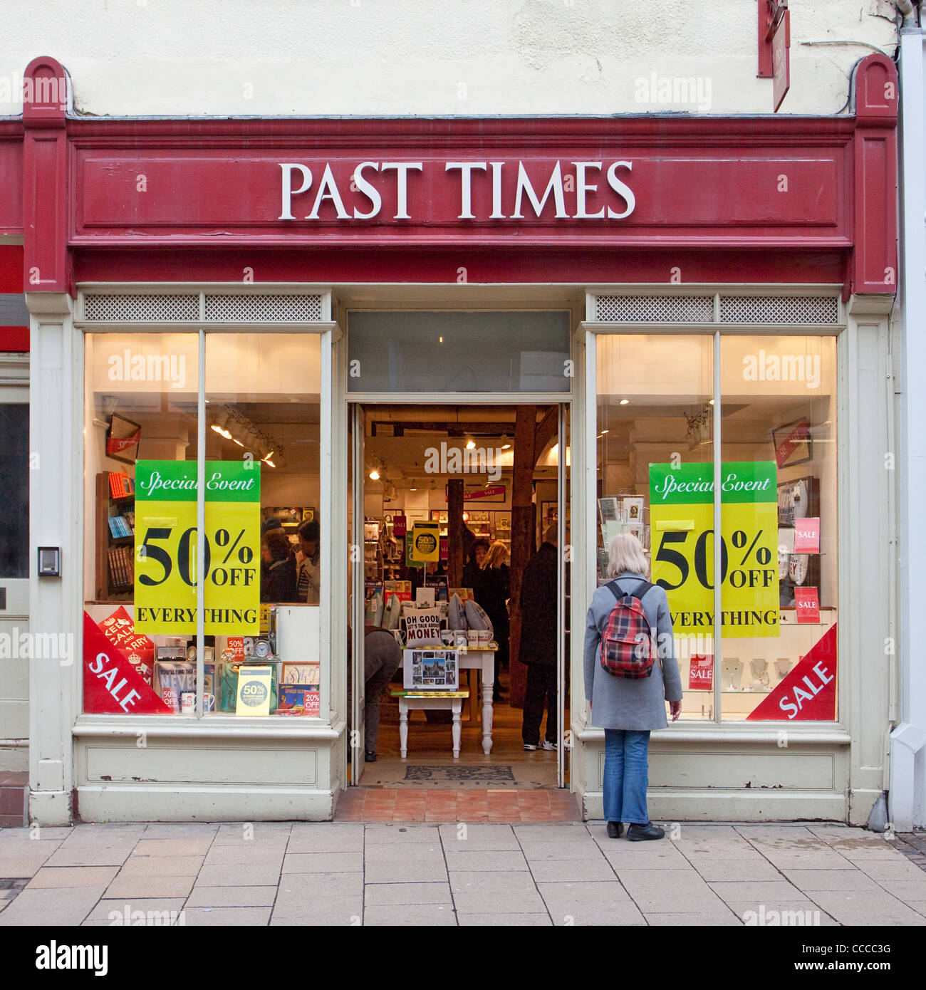 Vergangene Zeiten kaufen Sie Store Canterbury High Street UK ein. Geschäft wurde nun eingestellt. Stockfoto