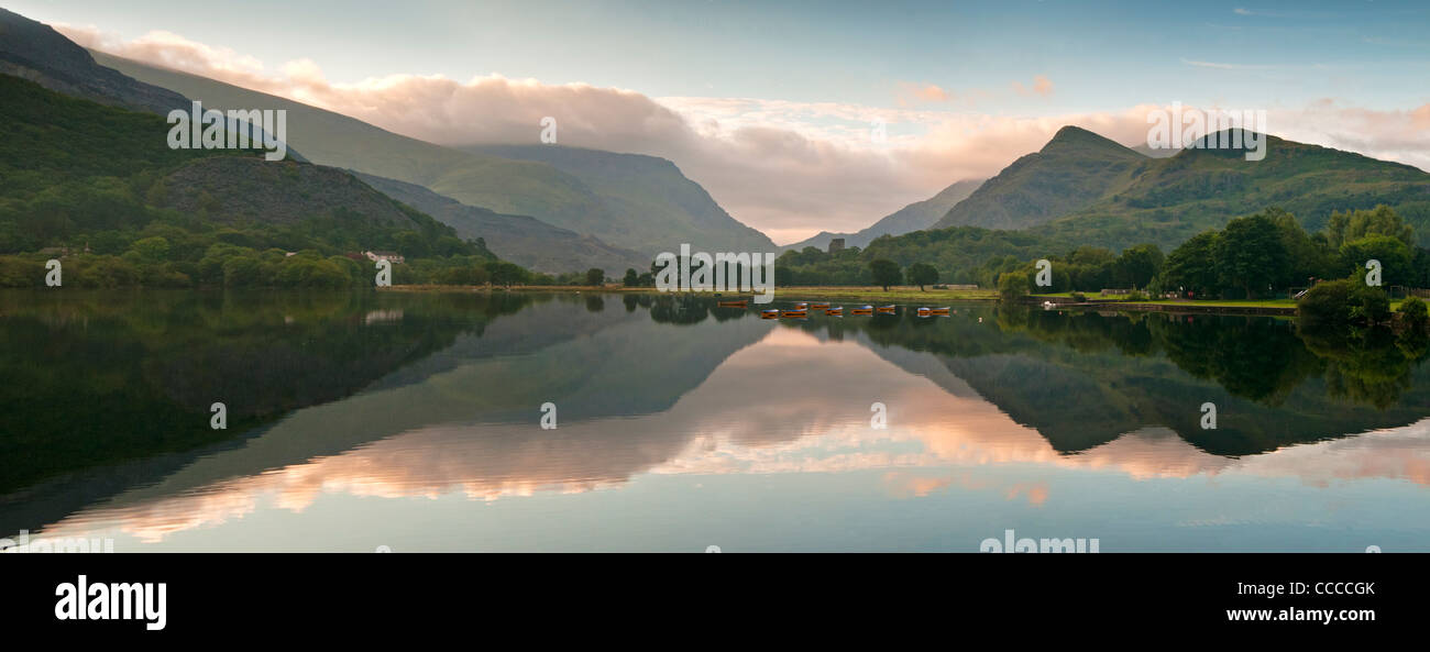 LLyn Padarn & Llanberis Pass. Snowdonia, North Wales, UK Stockfoto