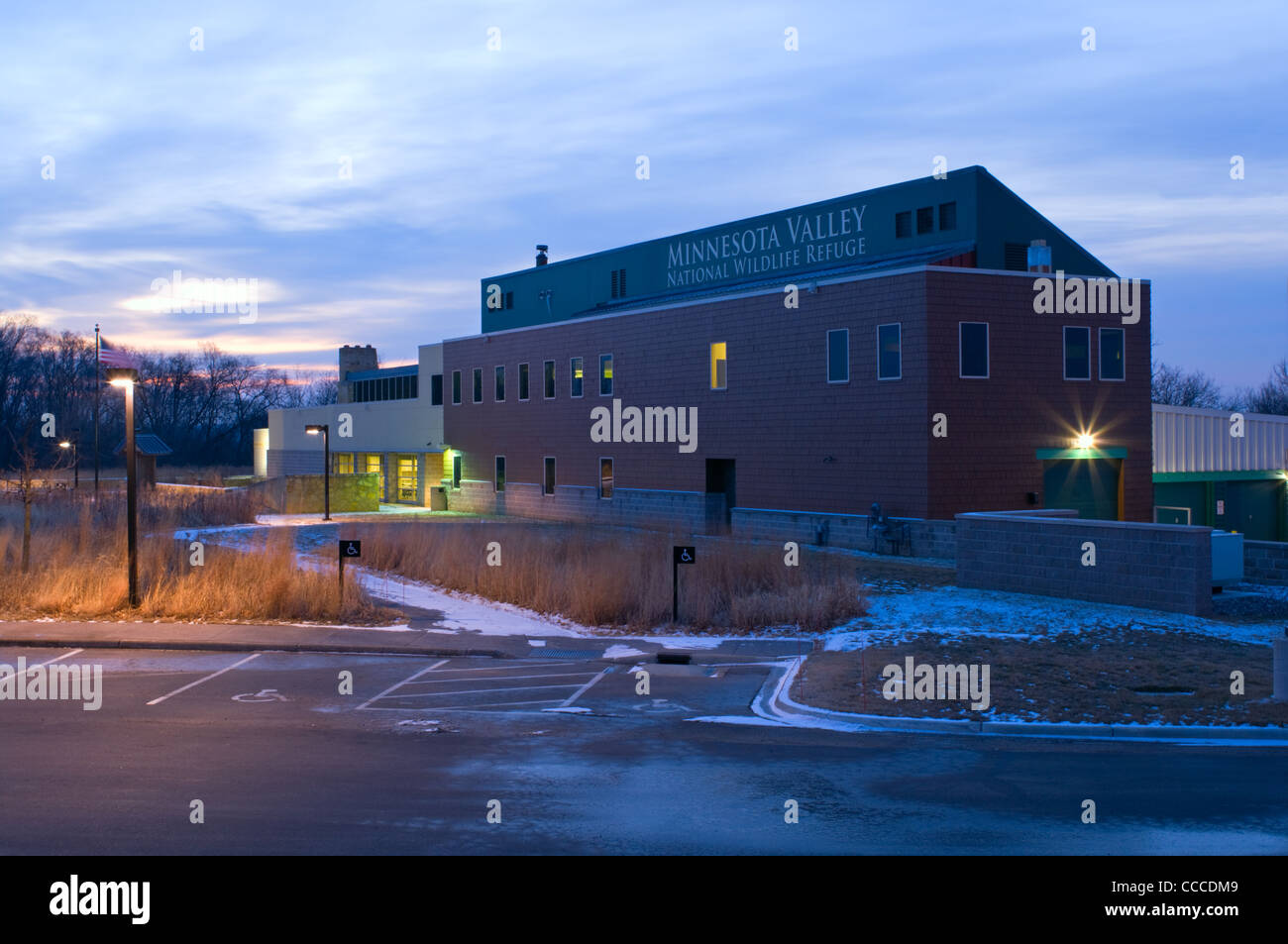 Minnesota Valley National Wildlife Refuge Visitor Center im Morgengrauen in Bloomington, Minnesota Stockfoto