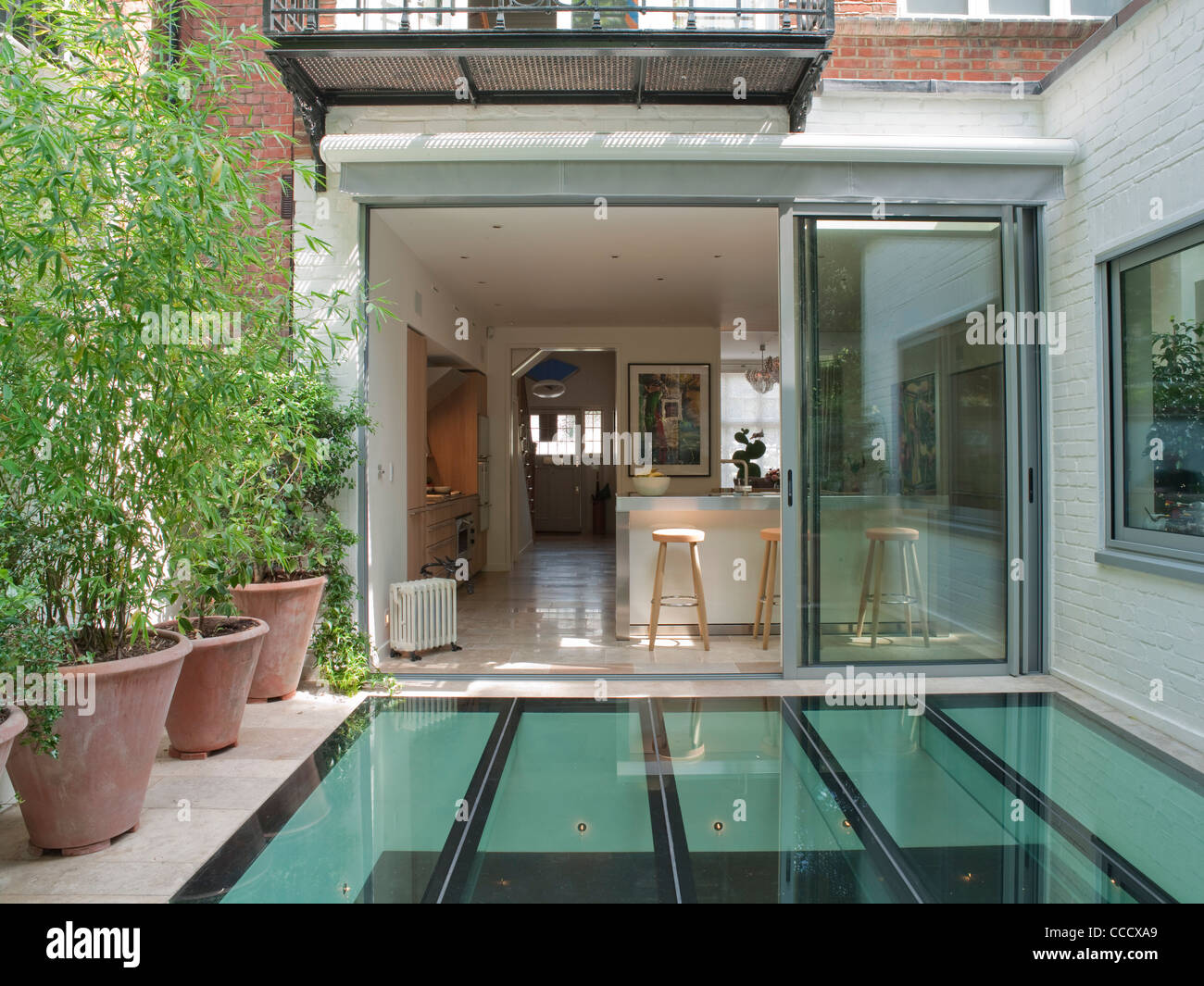 PRIVATE HOUSE IN LONDON GLAS UND NEUE KELLER-ERWEITERUNG ...