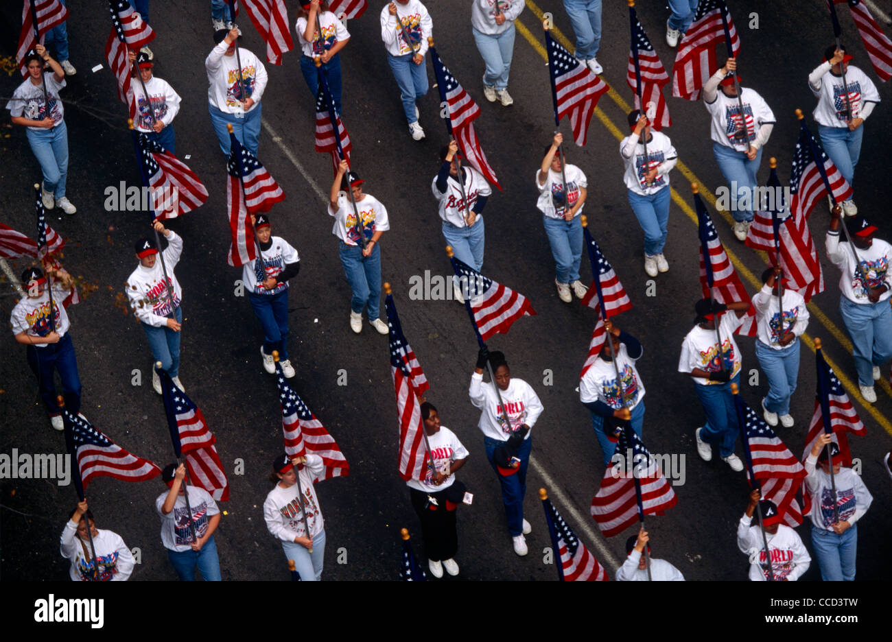 Luftaufnahme der street Parade durch die Innenstadt von Atlanta feiert die Stadt Braves Baseballteam den Sieg in der World Series. Stockfoto