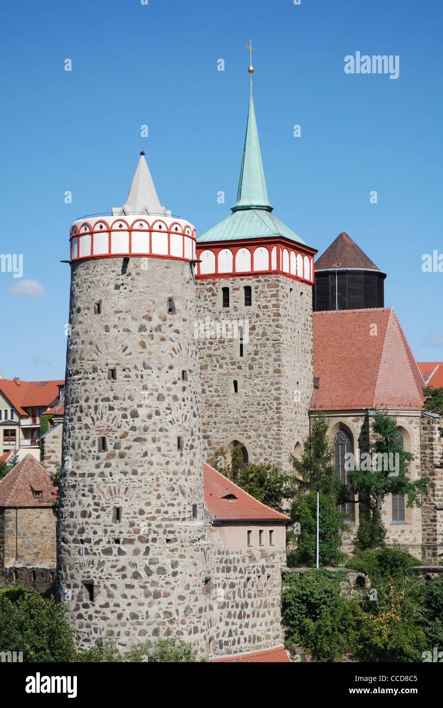 Alte Stadt Bautzen mit dem Bau der alten Wasser-Kunst und St. Michael-Kirche. Stockfoto