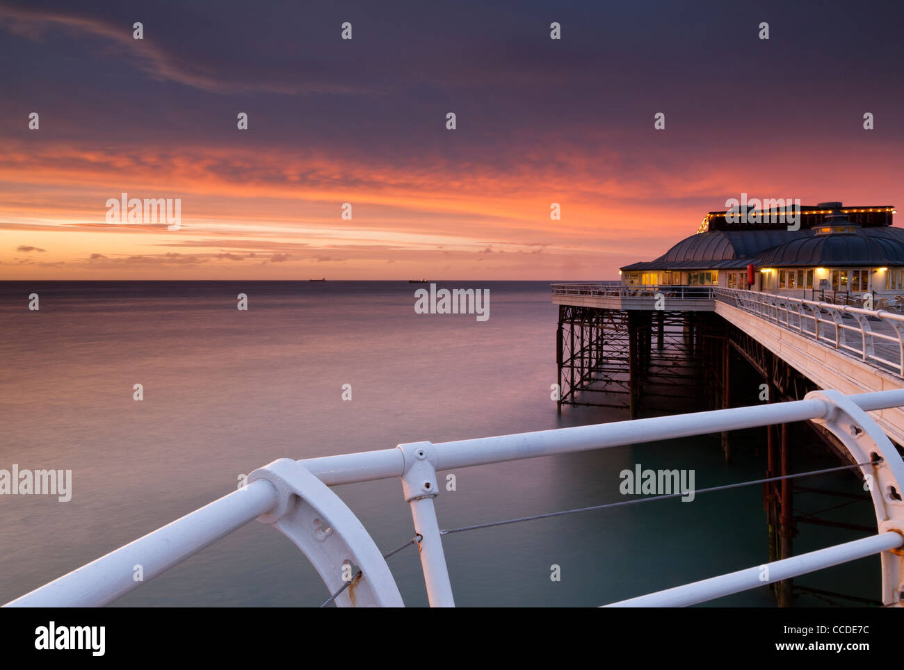 Am frühen Abend auf Cromer Pier, Norfolk UK Stockfoto