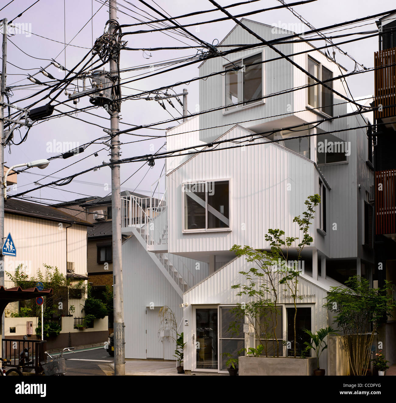 TOKYO WOHNUNG JAPAN SOU FUJIMOTO ARCHITECTSOVERALL STREET VIEW Stockfotografie Alamy