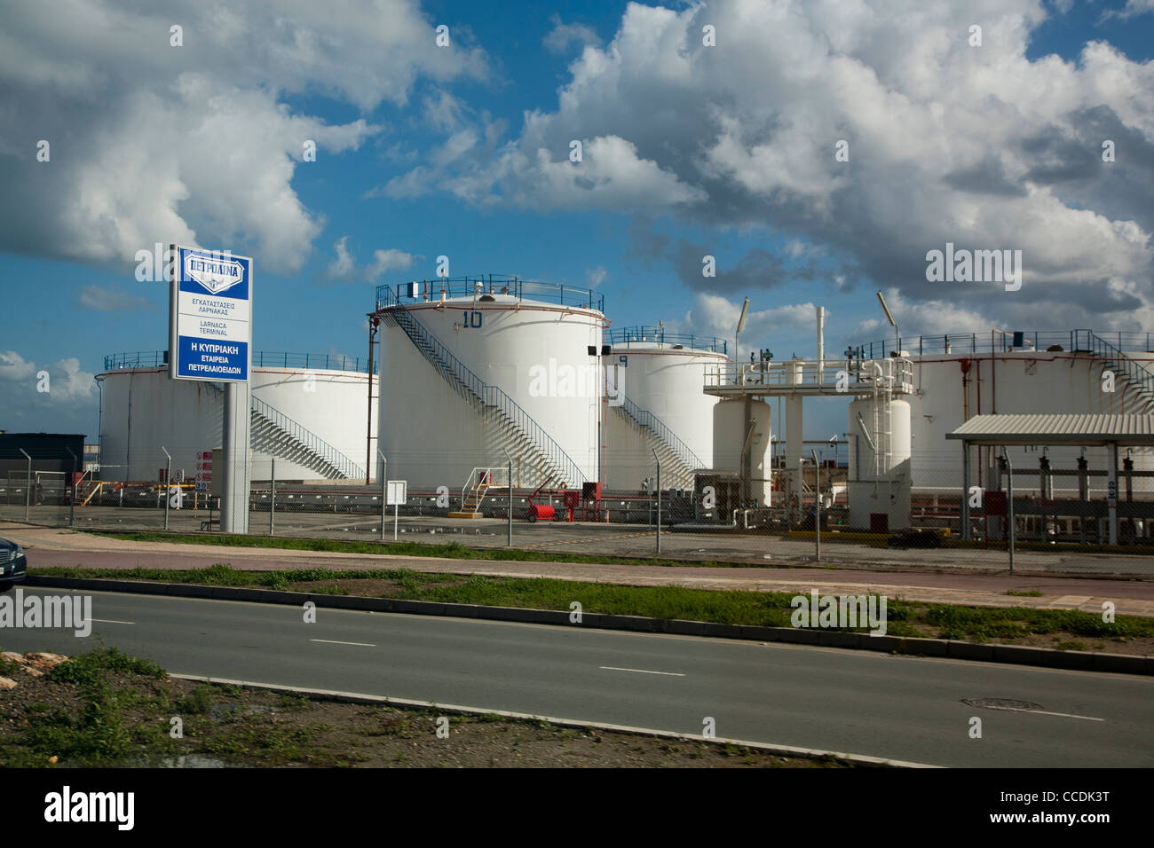 Petrolina Erdöl Raffinierung Industriemontage Panzer Larnaca Zypern Europa Stockfoto