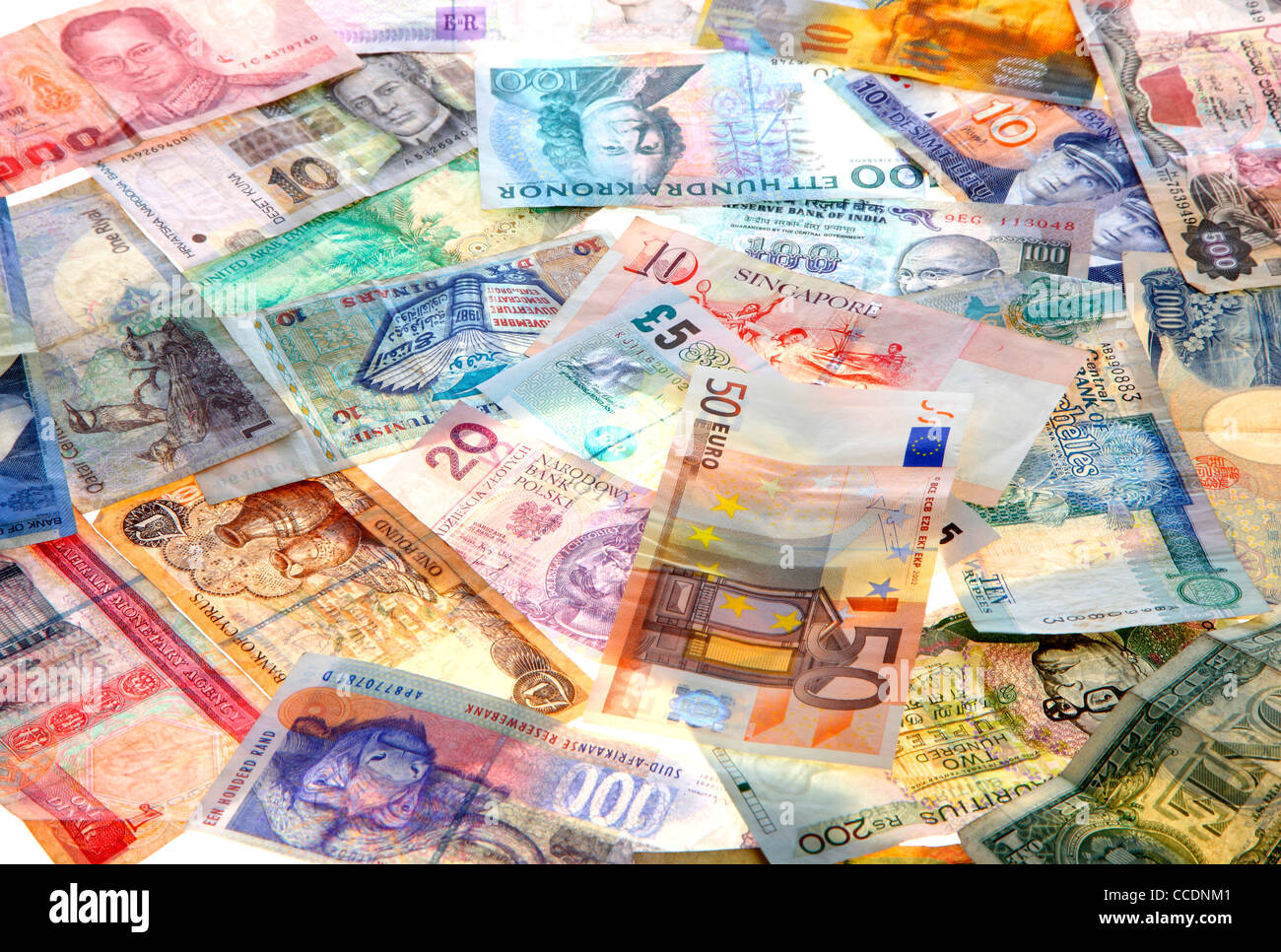 Verschiedene Währungen aus verschiedenen Ländern der Welt. Banknoten, Bargeld. Stockfoto