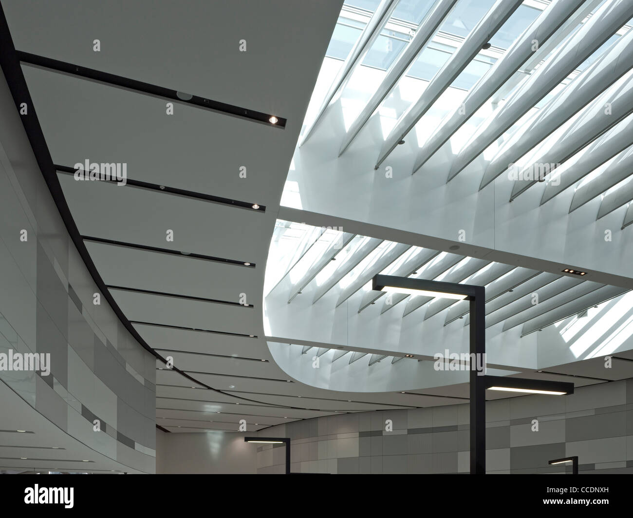 Sydney Flughafen Terminal 1 Abflug, Woodhead Planung Architektur Interiors, Sydney, 2010, Decke detail Stockfoto