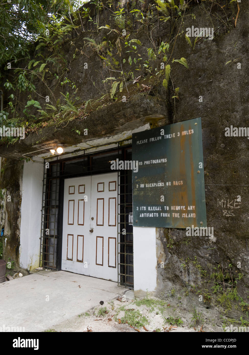 Eingang zum Peleliu World War II Memorial Museum Stockfoto