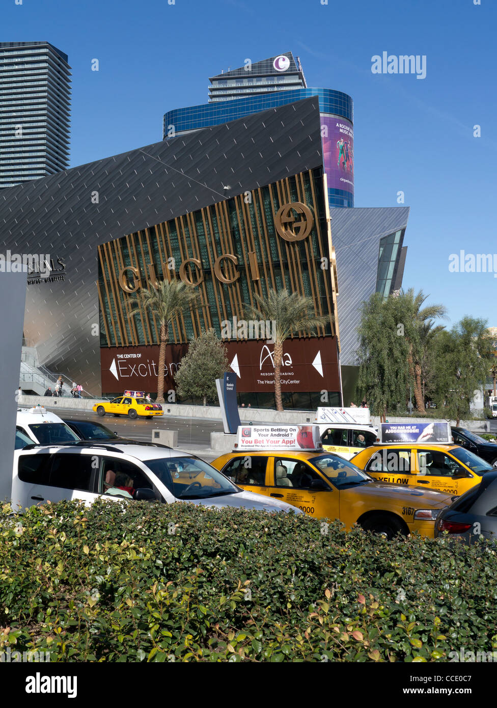 Verrückte Winkel dominieren die Kristalle-Einkaufszentrum in der Innenstadt-Entwicklung am Las Vegas boulevard Stockfoto