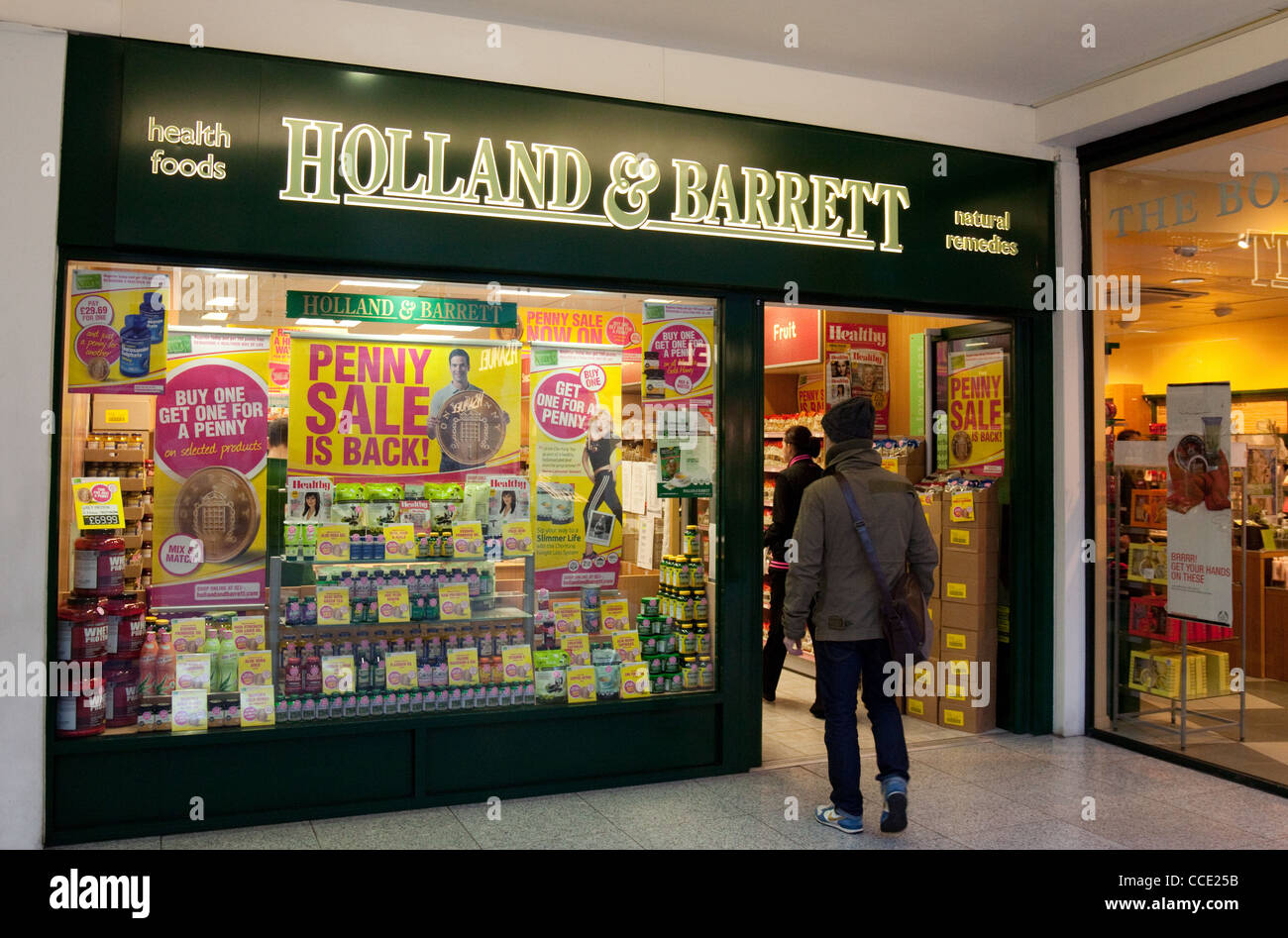 Die Holland und Barrett Bioladen Hof Lion Cambridge UK Stockfoto
