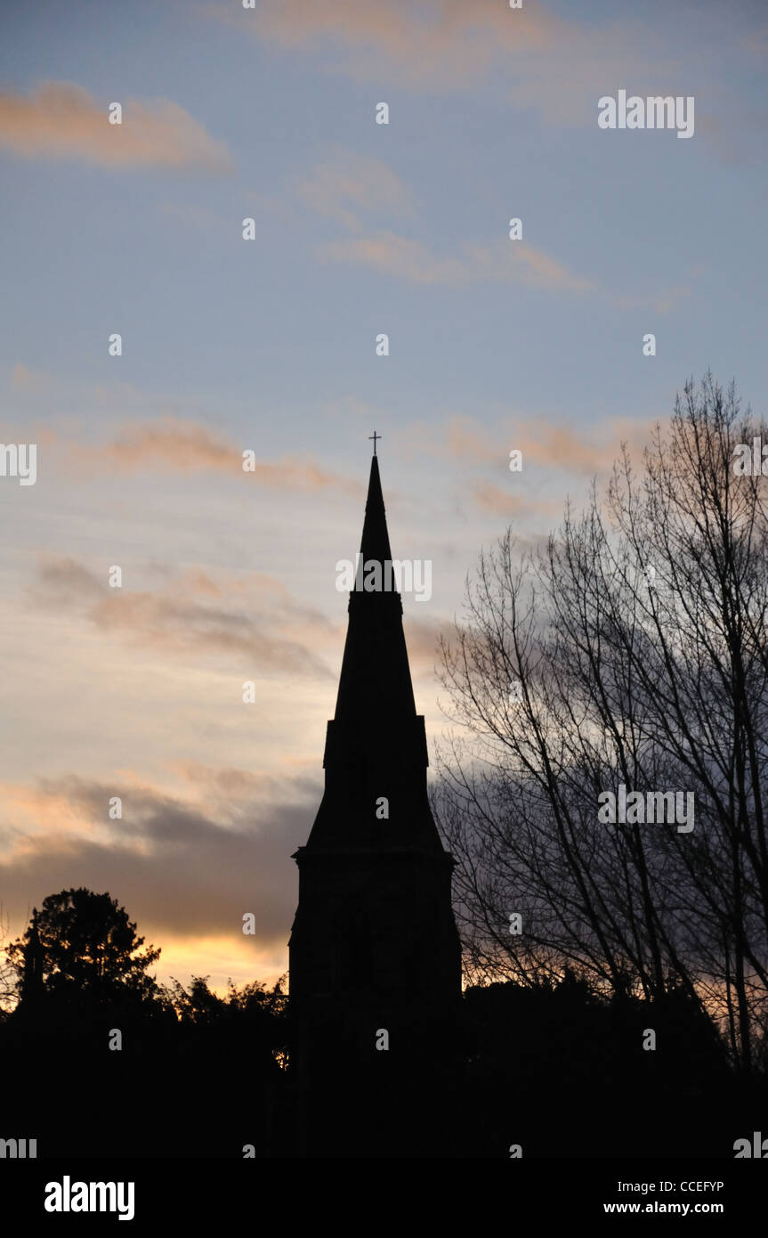 Einen Sonnenuntergang Blick auf St. Saviour Pfarrkirche von Aston von Stein in Staffordshire, Engalnd, UK Stockfoto