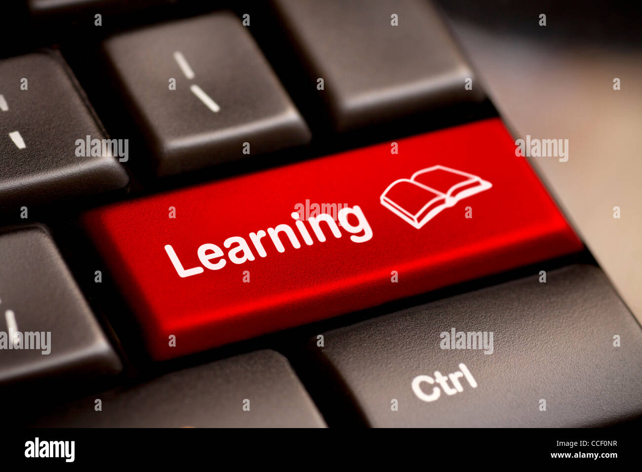 Computer-Tastatur e-Learning-Konzepts. Stockfoto