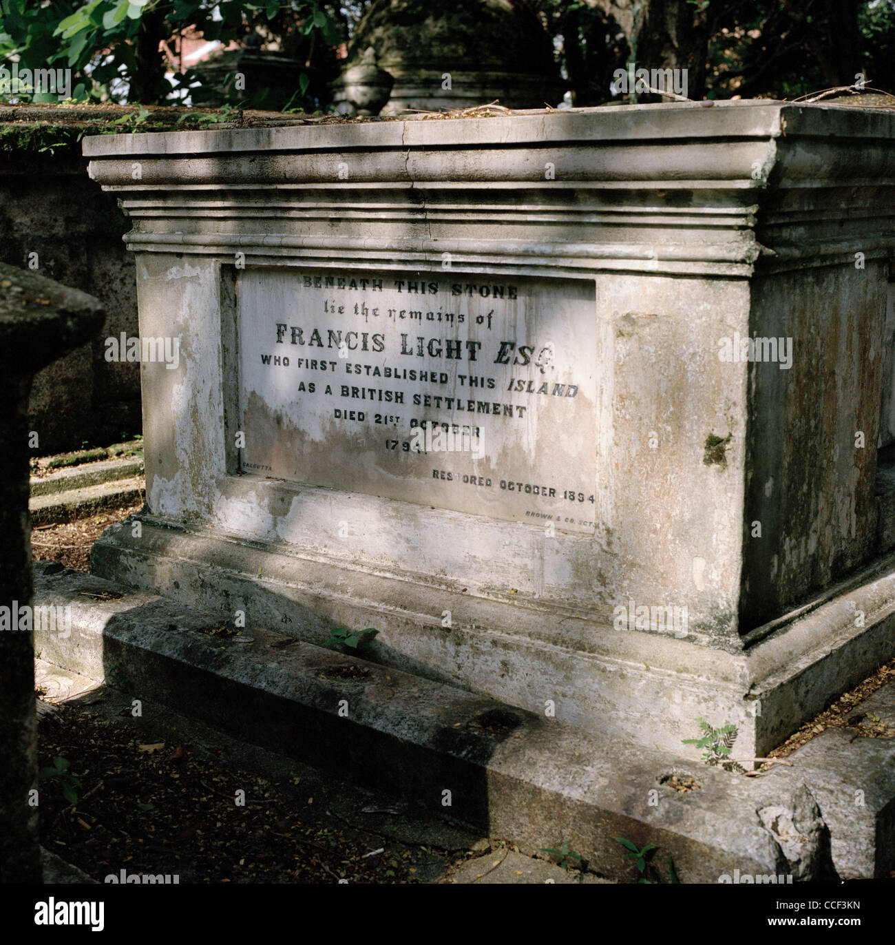 Grab von Kapitän Francis Light auf dem protestantischen Friedhof in George Town in Insel Penang in Malaysia in Fernost Südostasien. British Colonial Stockfoto