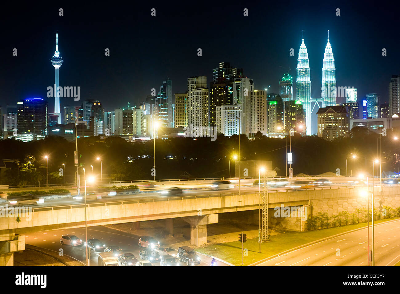 Panorama von Kuala Lumpur in der Nacht. Malaysien Stockfoto