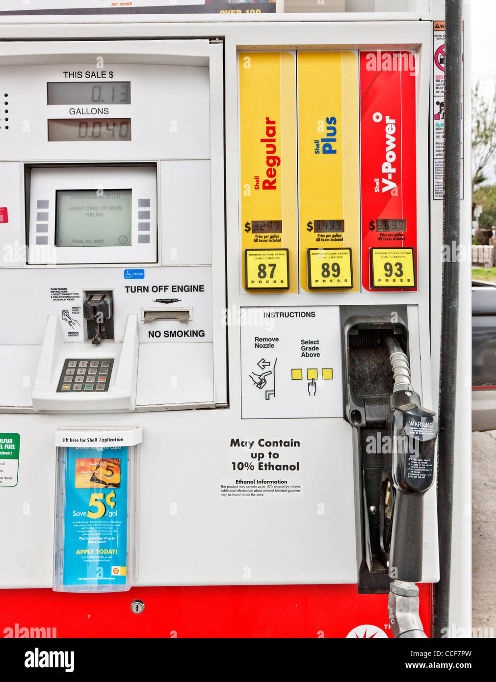 Kraftstoffpumpe "enthalten bis zu 10 % Ethanol". Stockfoto