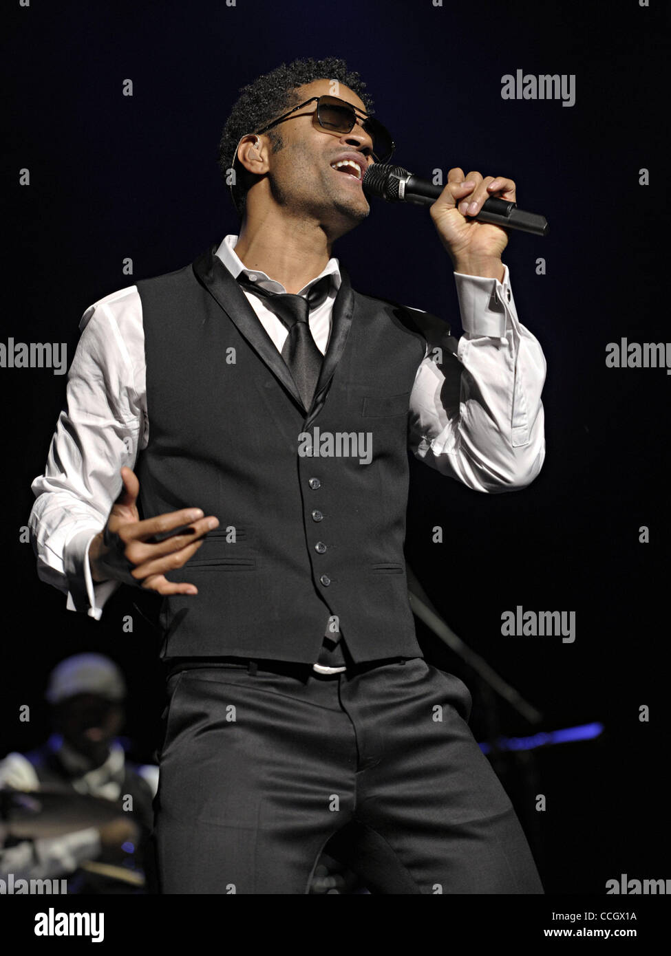 29. Dezember 2010 - Cleveland, Ohio, USA - führt ERIC BENET auf das Staatstheater in Cleveland, Ohio am 29. Dezember 2010. (Bild Kredit: Amy Harris/ZUMAPRESS.com ©) Stockfoto