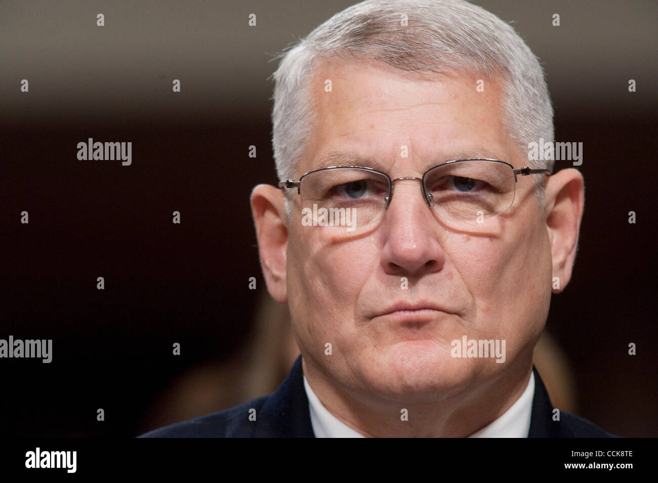 2. Dezember 2010 zeugt - Washington, District Of Columbia, US - General Carter Ham, Kommandant der United States Army Europe und Ko-Vorsitzender der umfassenden Überprüfung Working Group, bevor der Senat Armed Services Committee Anhörung über die vorgeschlagene Aufhebung des umstrittenen Don't Fragen Sie Don't Tell Stockfoto