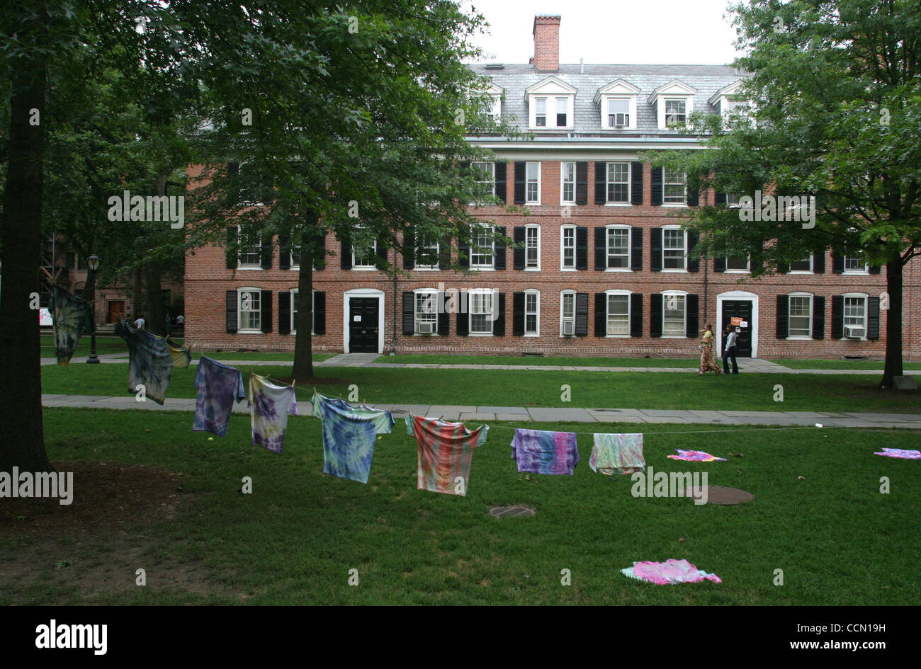 24. Juli 2004; New Haven, CT, USA; Ein Blick auf das Quad auf dem Campus der Yale University. Beide Präsidenten Candiidates John Kerry & George W. Bush besuchte Yale sowie der Geheimgesellschaft "Skull & Knochen". Stockfoto